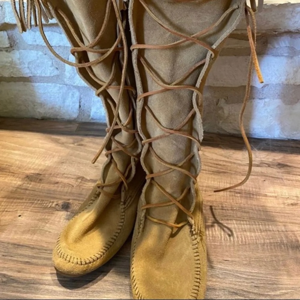 Minnetonka Moccasin Boots